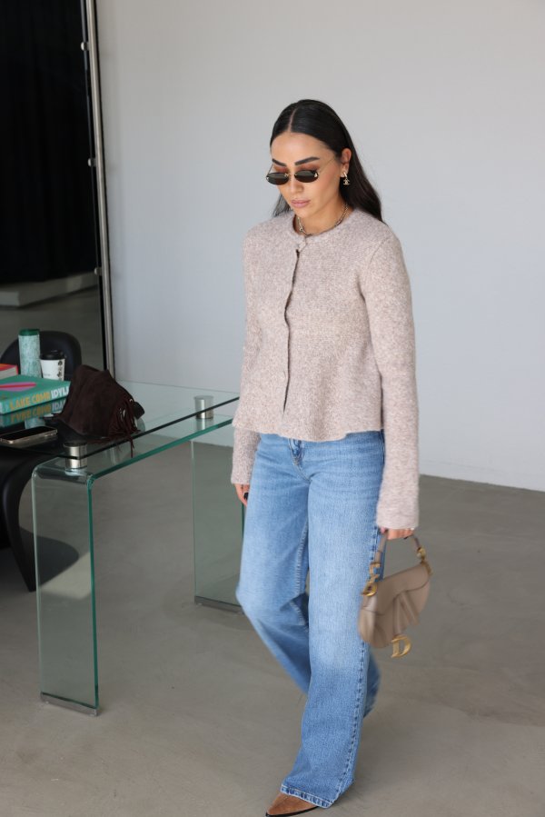 Kapak Düğmeli Peplum Triko Hırka