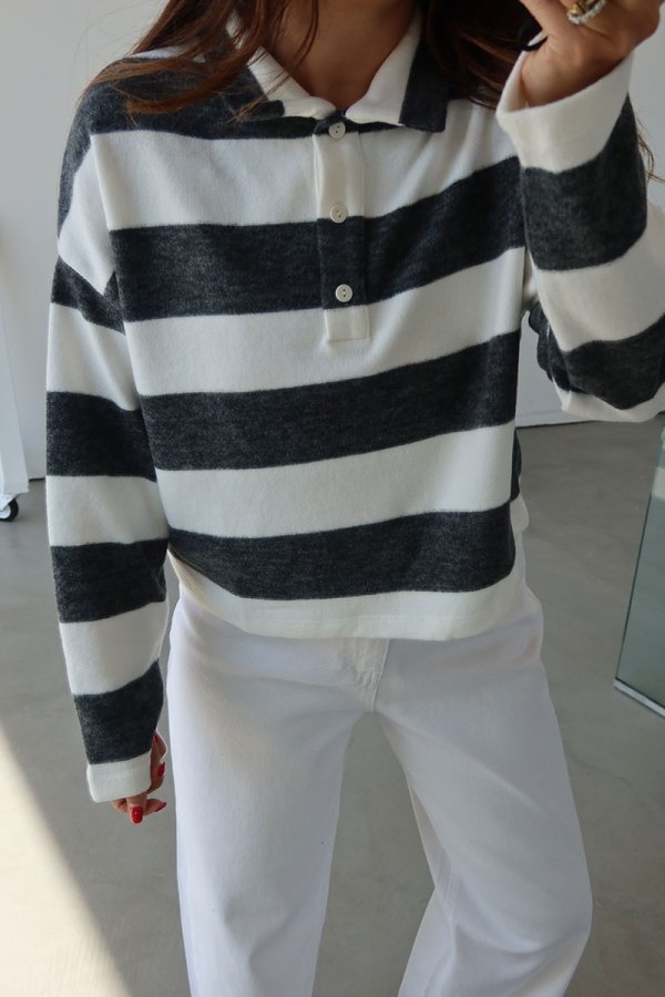 Polo Yaka Renk Geçişli Crop Sweat