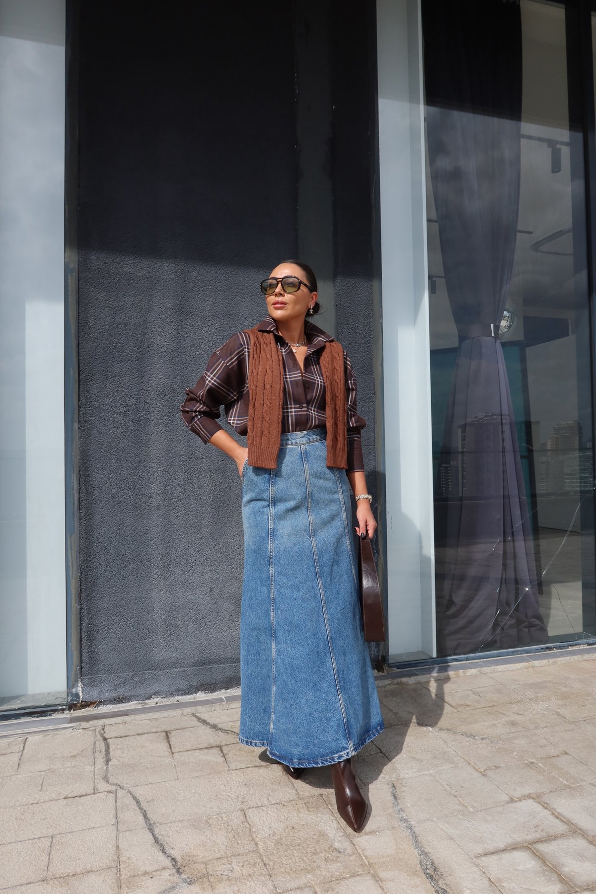 Yandan Fermuarlı Konstrat Dikişli Uzun Denim Etek