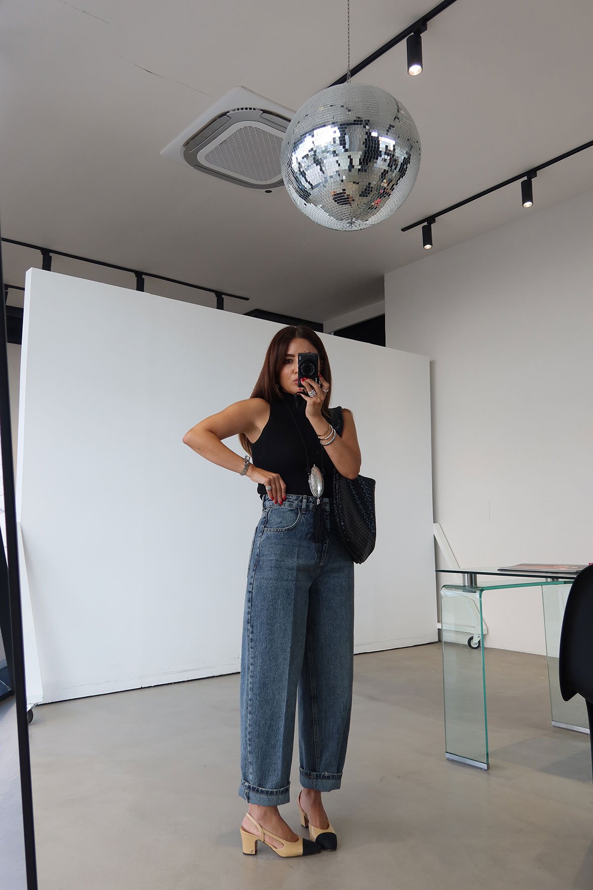 Paçası Lazer Kesikli Boyfriend Jean