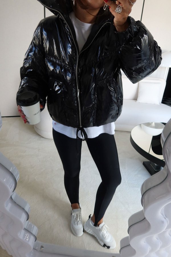 Dik Yaka Parlak Şişme Mont