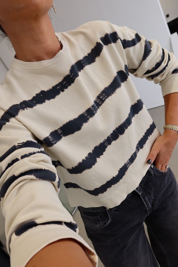 Batik Desen Crop Sweat