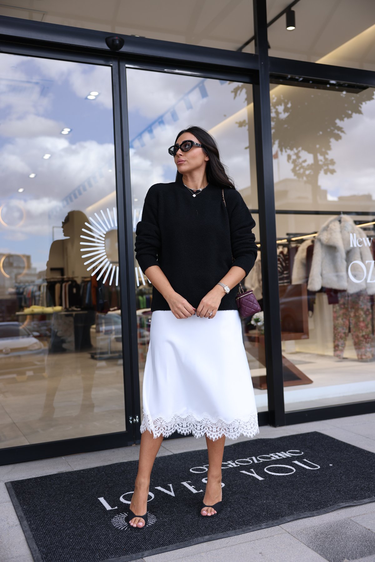 Etek Ucu Dantelli Saten Etek