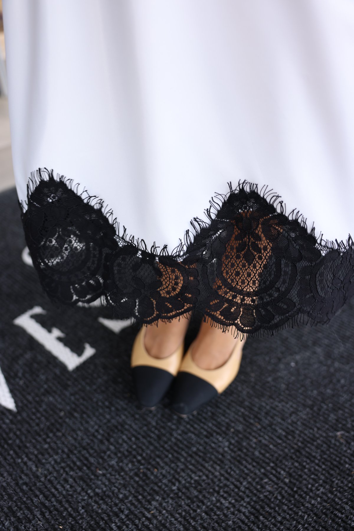 Etek Ucu Dantelli Saten Etek