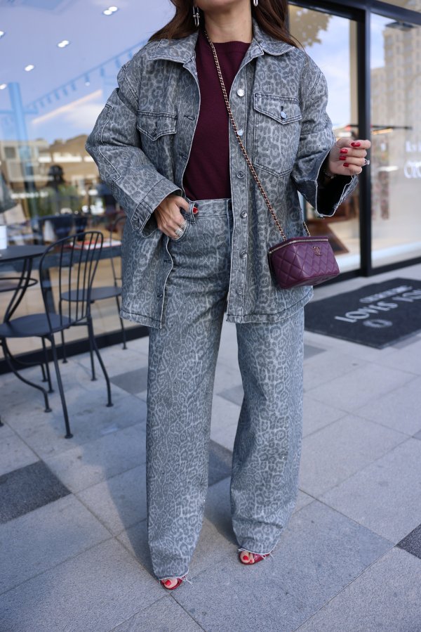 Leopar Desen Taş Baskılı Jean