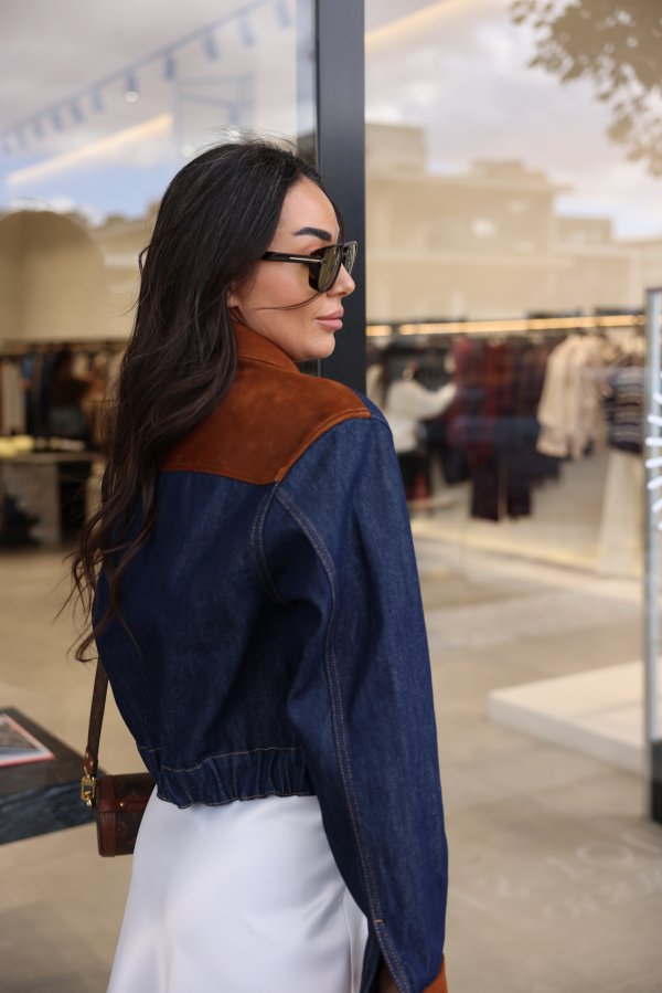 Yakası ve Omuzu Süet Parçalı Denim Ceket