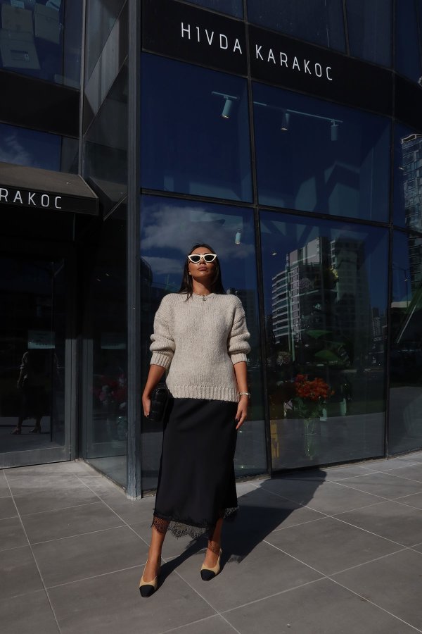 Beli Lastikli Altı Dantelli Saten Etek