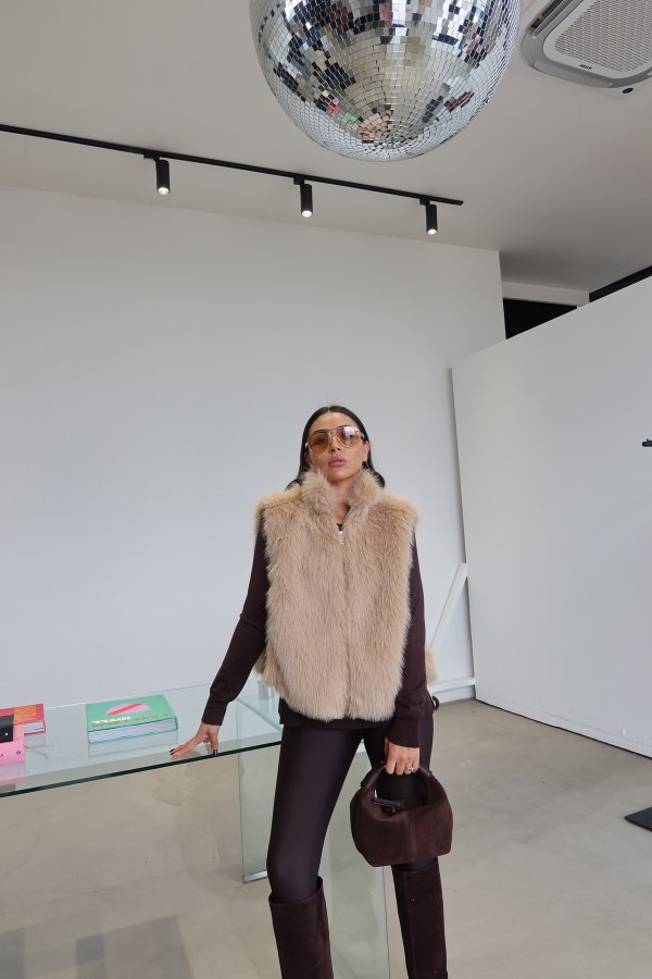 Dik Yaka Kürk Yelek