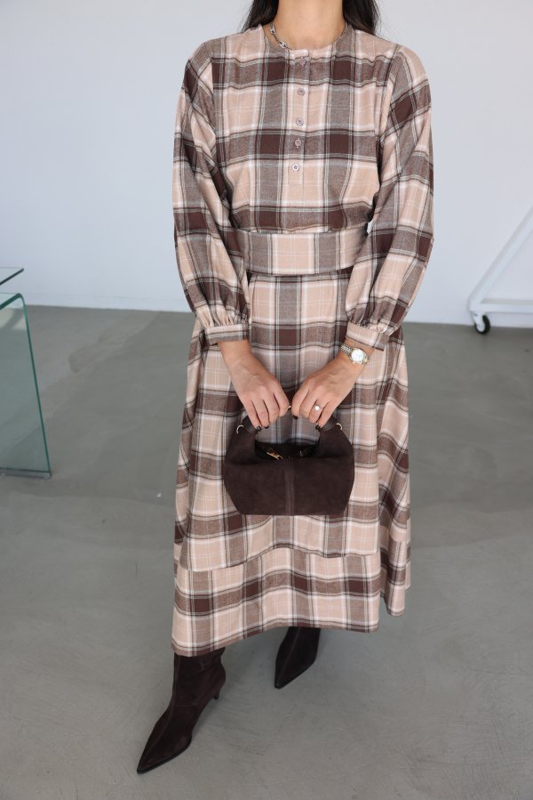 Hakim Yaka Balon Kol Ekoseli Uzun Elbise