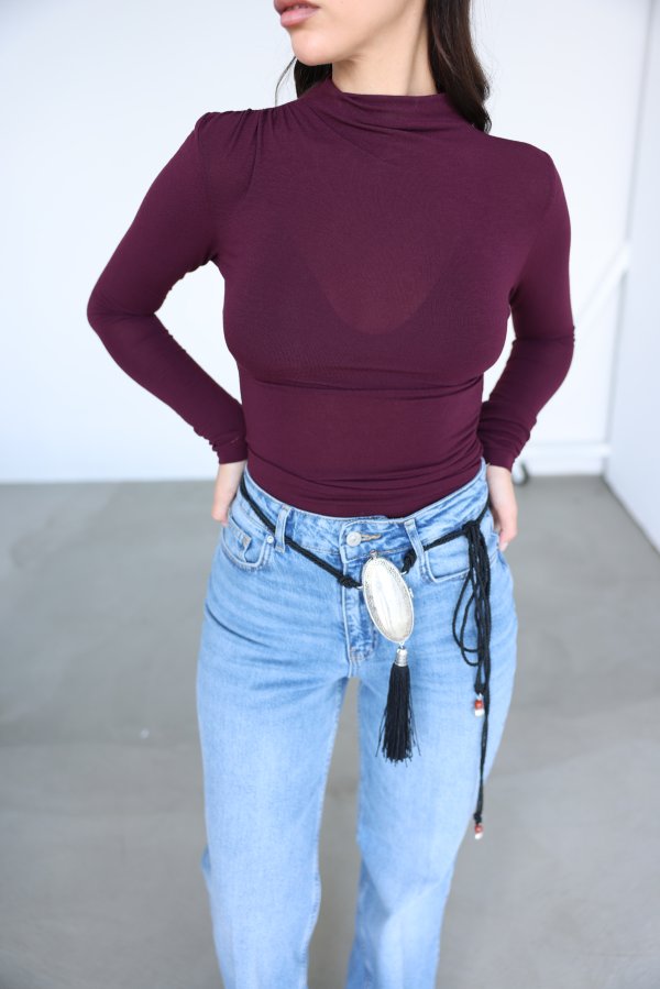 Dik Yaka Yanı Büzgülü Bluz