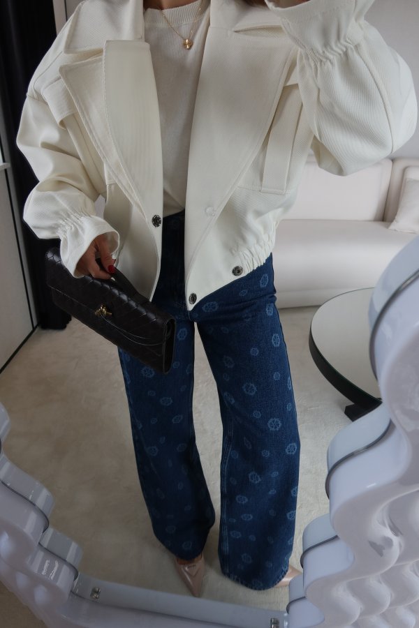 Kolları ve Beli Lastikli Ceket