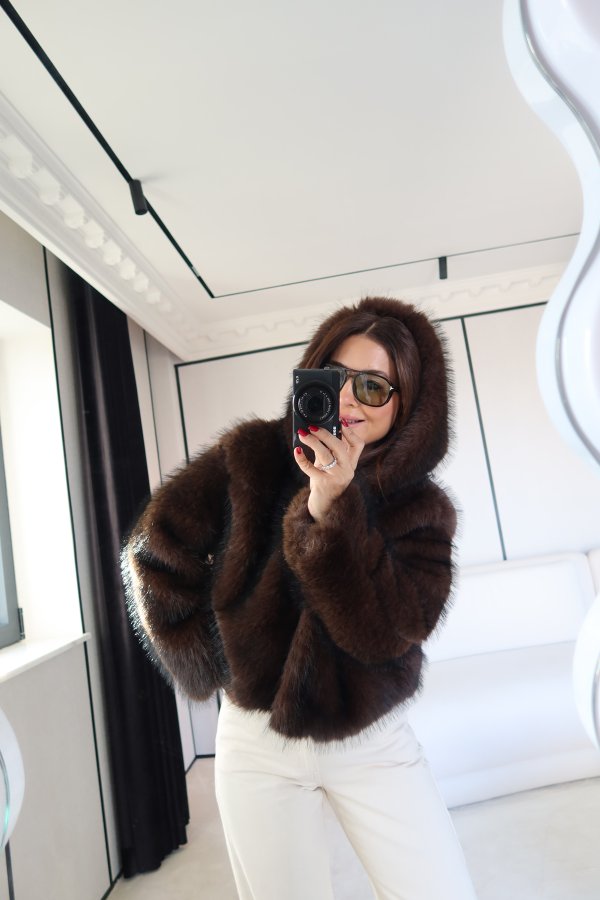 Kapüşonlu Kısa Kürk Ceket