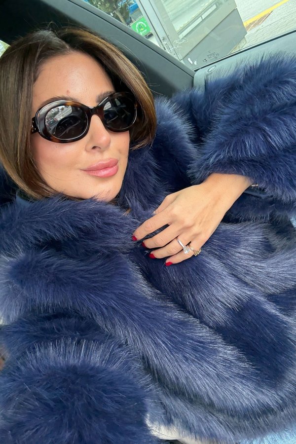 Kapüşonlu Kısa Kürk Ceket