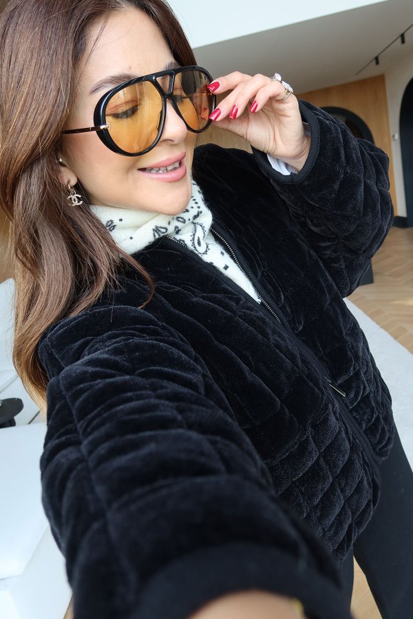 Boydan Fermuarlı Kabartma Desenli Kadife Ceket