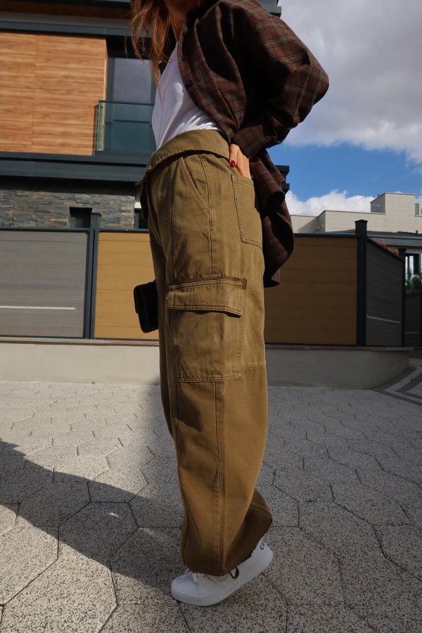 Bel Detaylı Kargo Cepli Pantolon