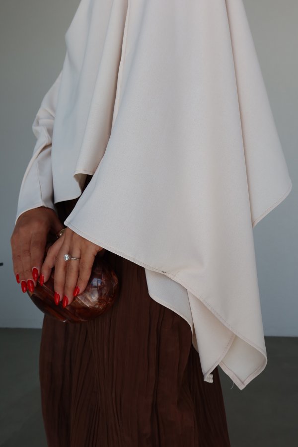 Yarasa Kol Boyundan Bağlamalı Bluz