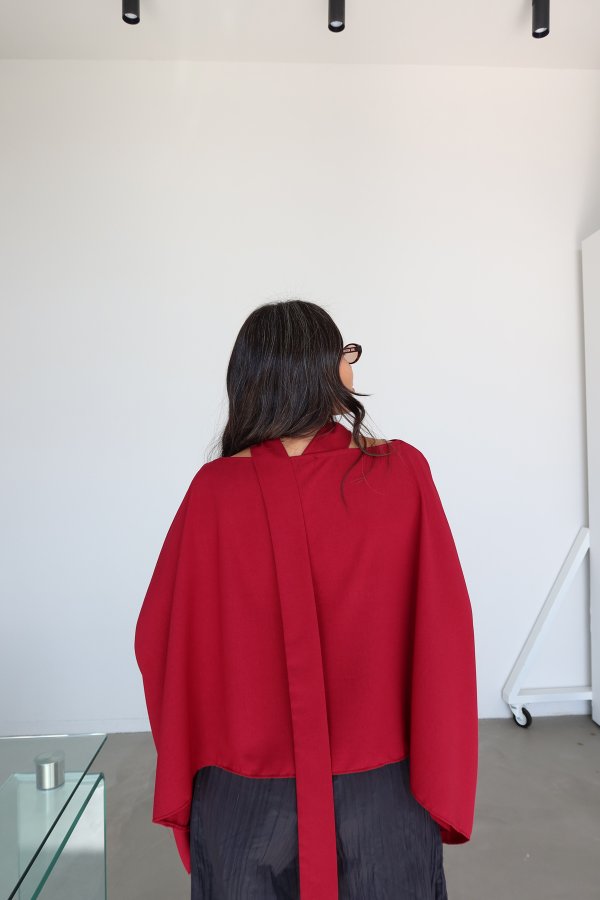 Yarasa Kol Boyundan Bağlamalı Bluz