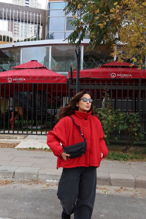 Tok Dokulu Şişme Mont