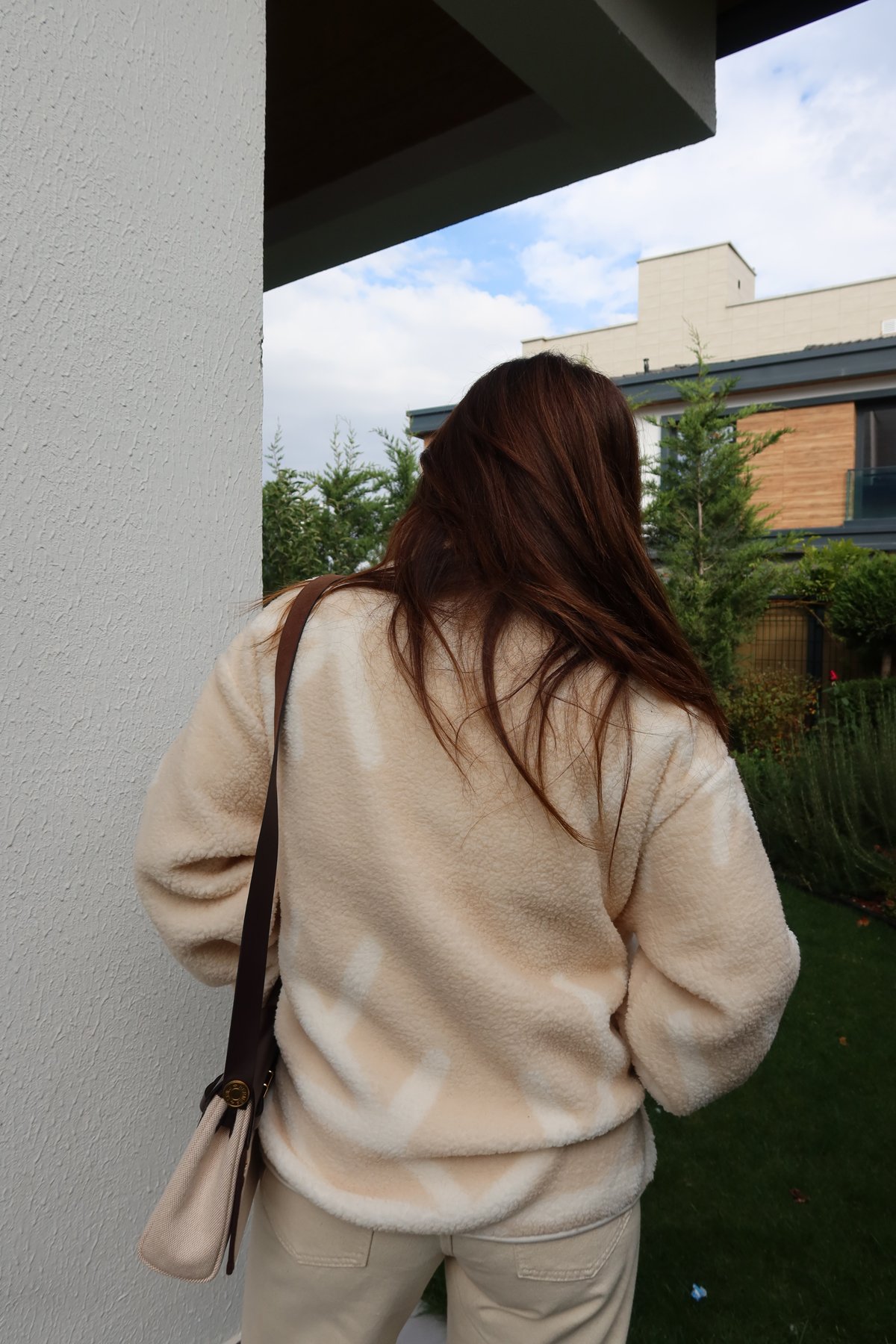 Yakası Fermuarlı Peluş Sweat