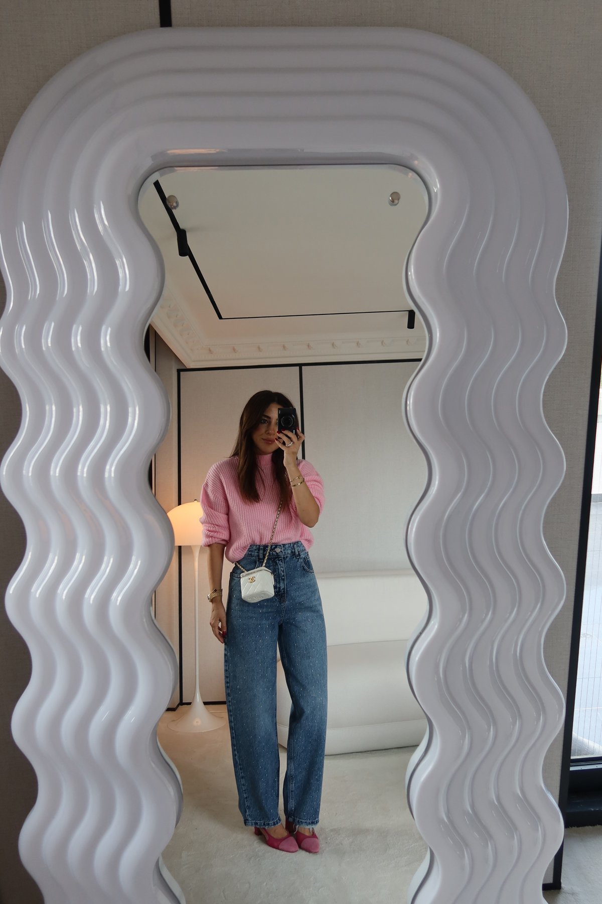 Ön Kısmı Taşlı Paçası Lazer Kesikli Jean