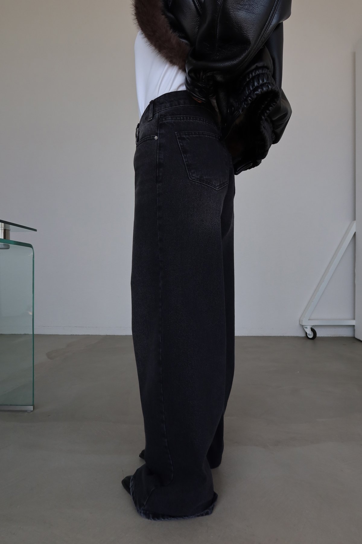 Beli Asimetrik Düğmeli Wideleg Jean