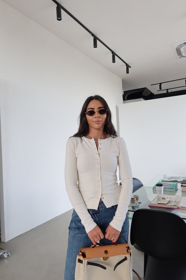 Çıtçıtlı Uzun Kollu Bluz