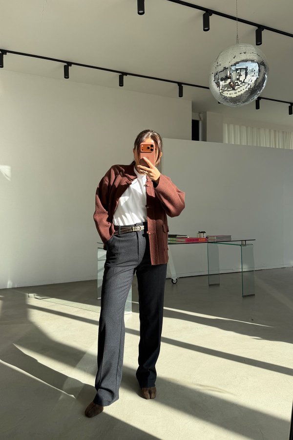 Kemerli Düz Fit Pantolon