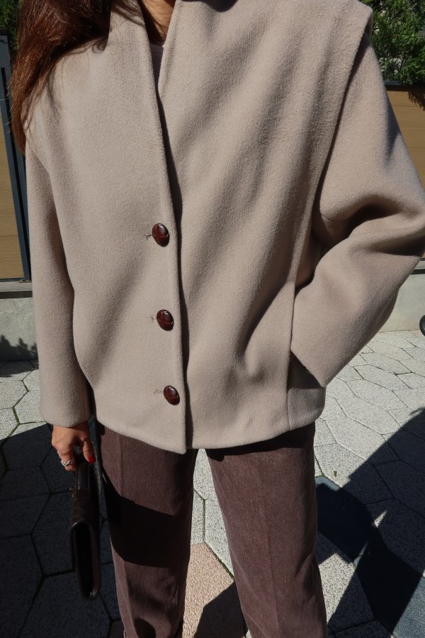 3 Düğmeli Omuz Detaylı Kaşe Ceket