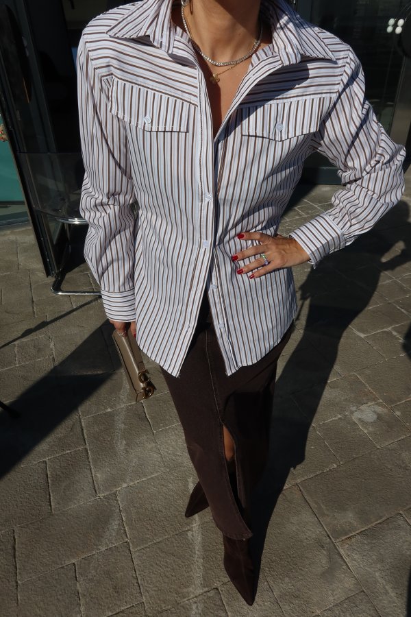 Omuzu Vatkalı Kapak Cepli Çizgili Gömlek