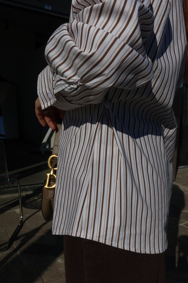 Omuzu Vatkalı Kapak Cepli Çizgili Gömlek