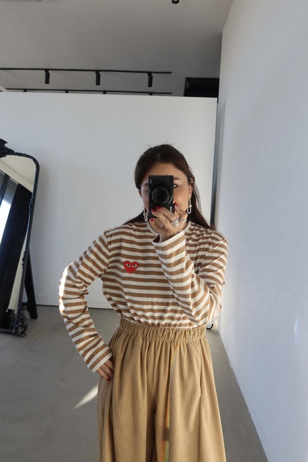 Kalp İşlemeli Çizgili Uzun Kollu Sweat