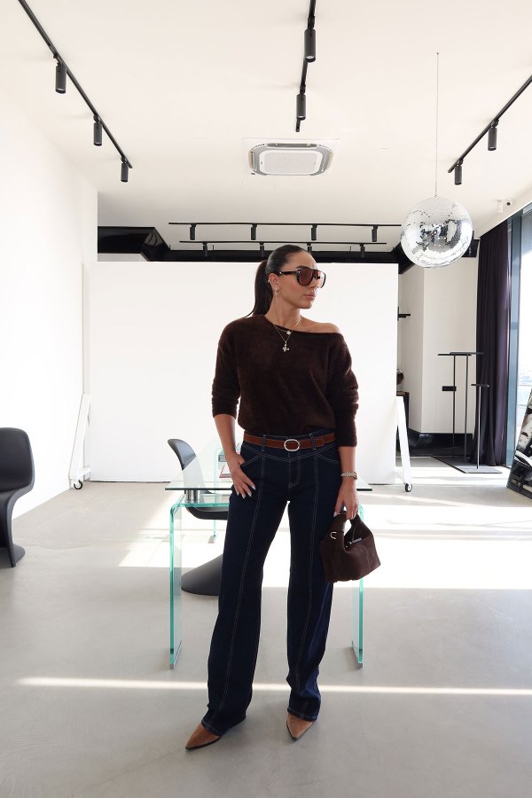 Önü Parça Dikişli Kemerli Jean