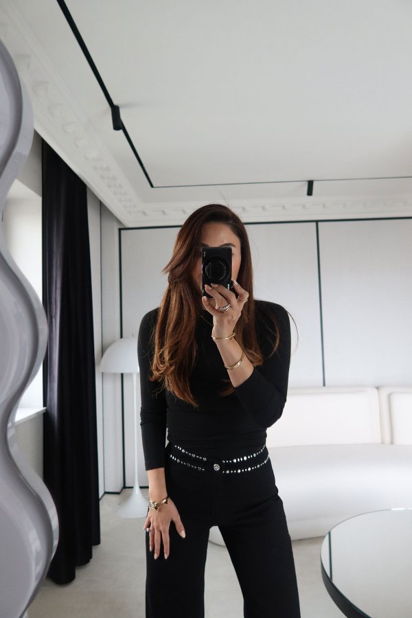 Bel Kısmı Zımba Baskılı Straight Fit Jean