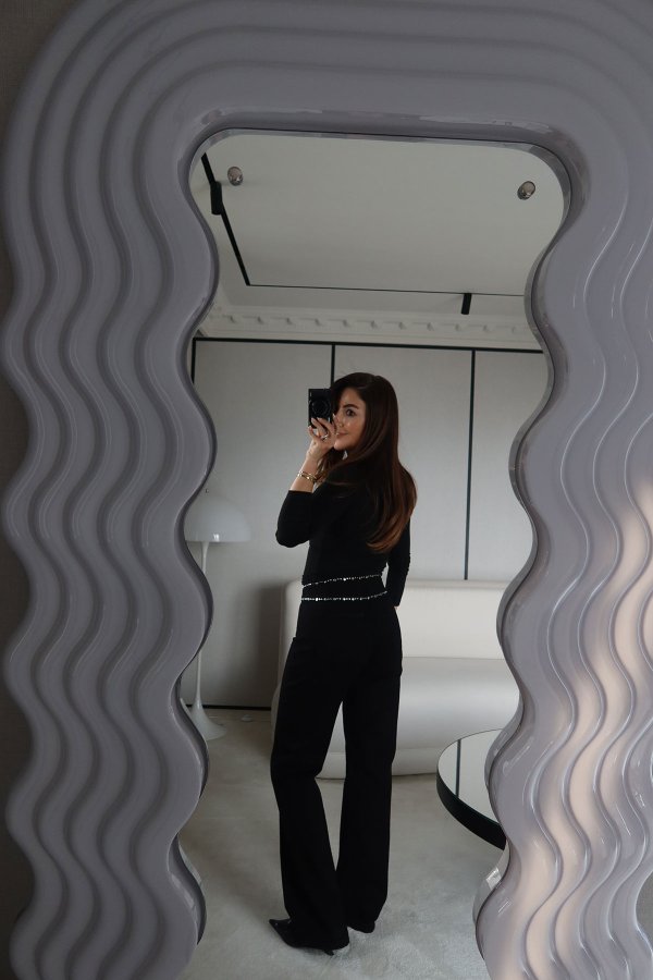 Bel Kısmı Zımba Baskılı Straight Fit Jean