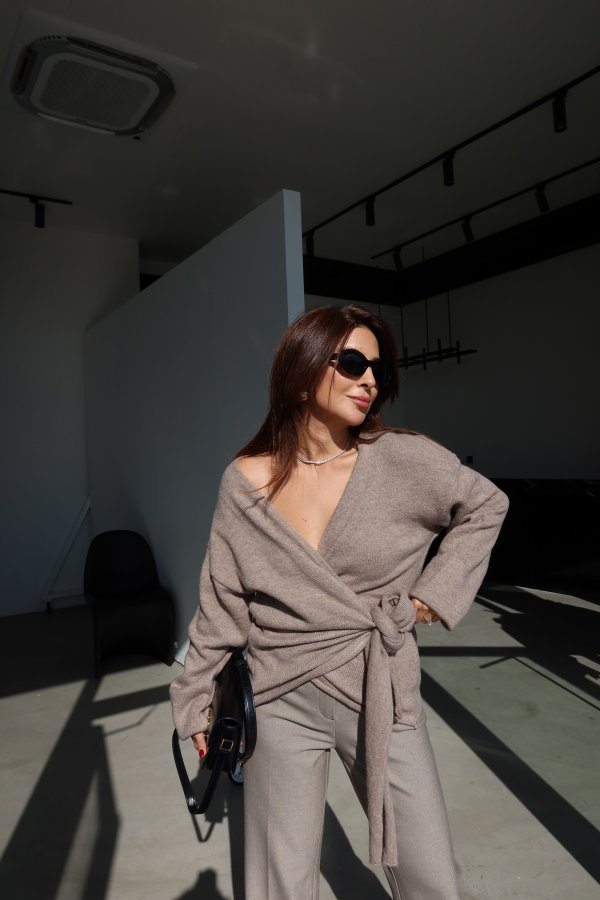 Kruvaze Bağlamalı Kazak