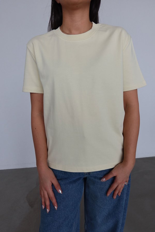 Yakası Fitilli Tok Doku Basic Tshirt