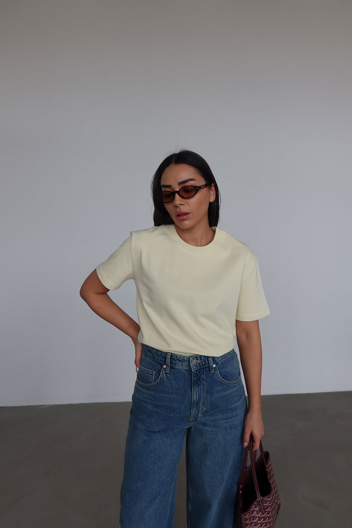 Yakası Fitilli Tok Doku Basic Tshirt