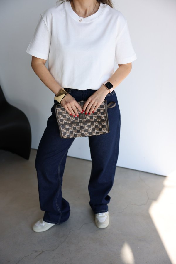 Yakası Fitilli Tok Doku Basic Tshirt