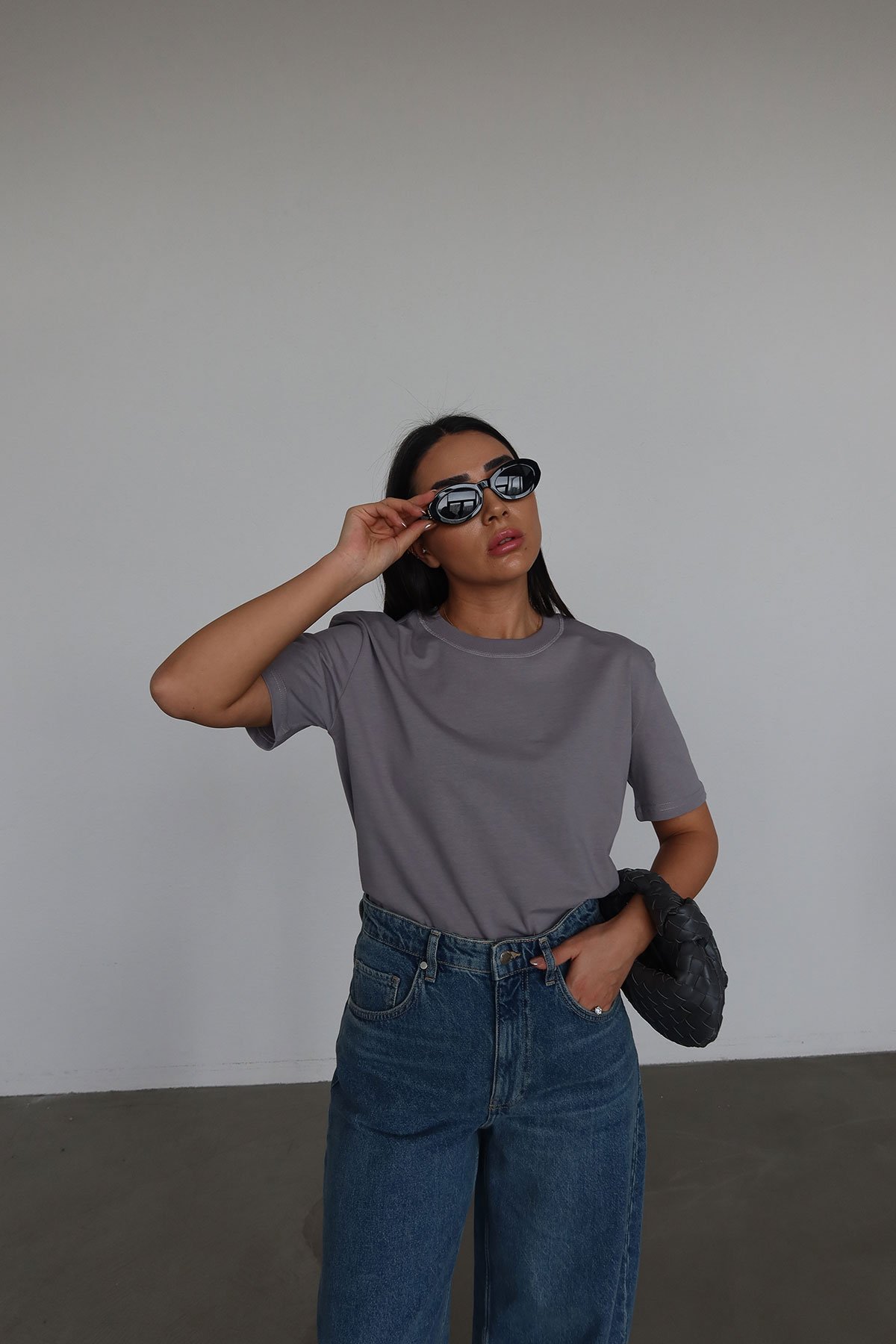 Yakası Fitilli Tok Doku Basic Tshirt