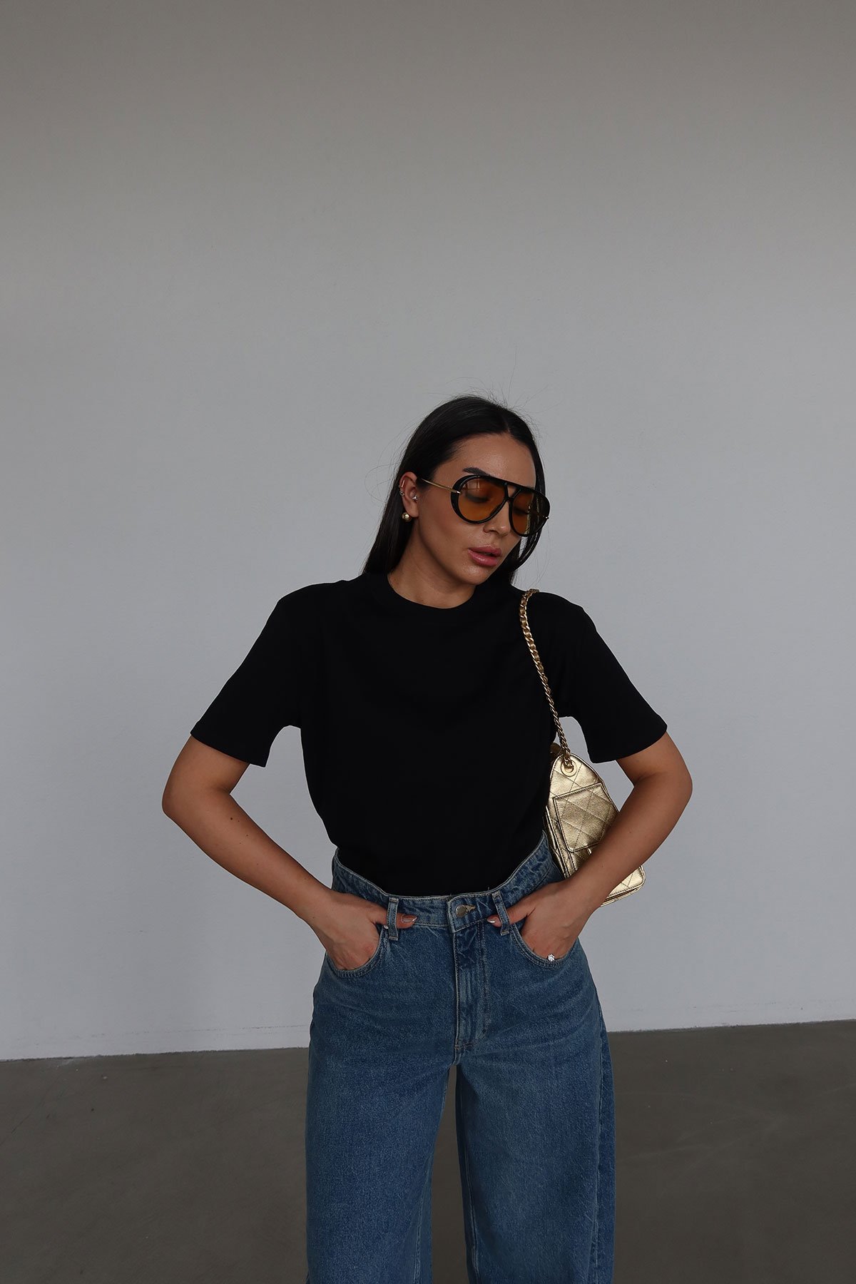 Yakası Fitilli Tok Doku Basic Tshirt