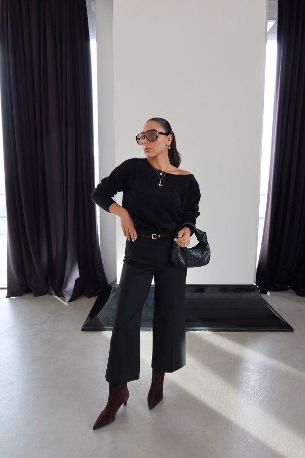 Geniş Kalıp Kemerli Kumaş Pantolon