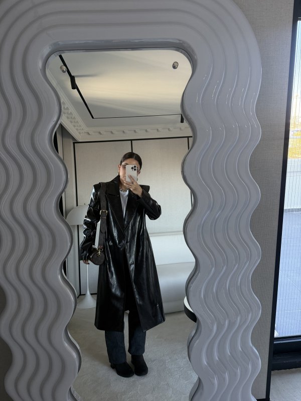 Kruvaze Yaka Kemerli Uzun Deri Trençkot