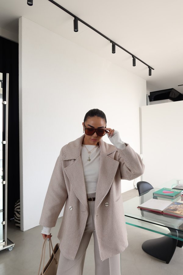 Balık Sırtı Kruvaze Yaka KAban