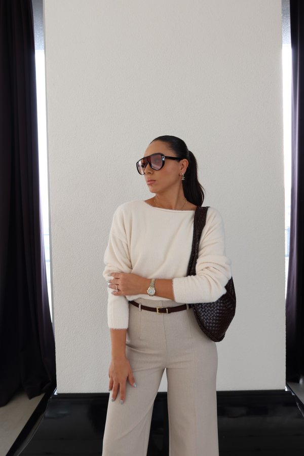 Tek Omuzu Düşük Kırçırlı Triko