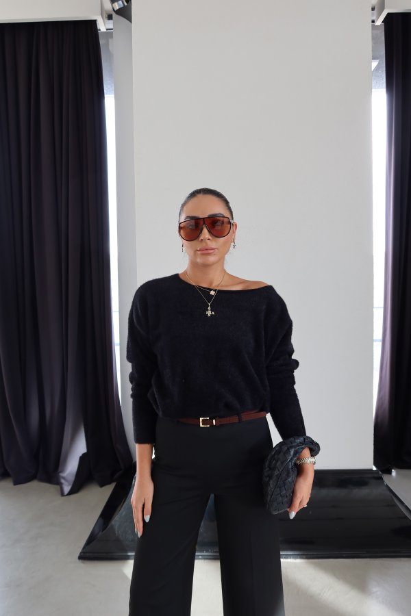 Tek Omuzu Düşük Kırçırlı Triko