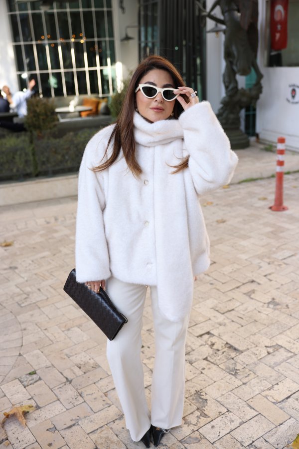 Kendinden Fularlı Kürk Ceket