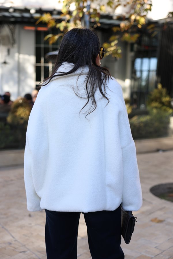 Çift Cepli Çıtçıtlı Kürk Ceket