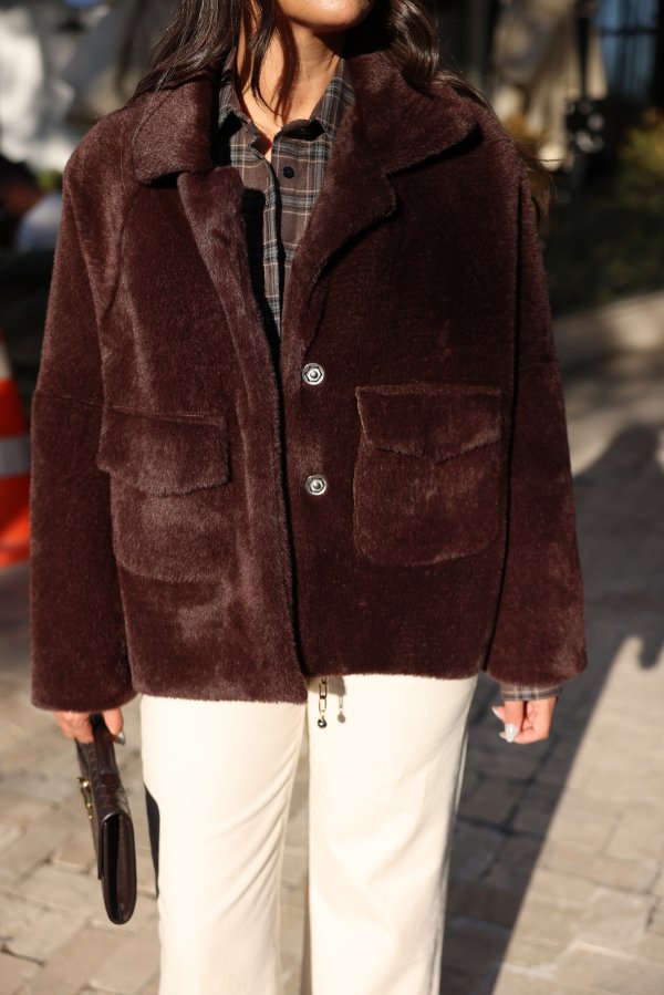 Çift Cepli Çıtçıtlı Kürk Ceket