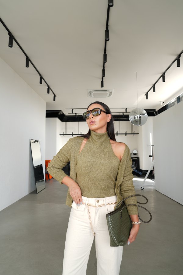 Kendinden Balıkçı Yaka Body Detaylı Triko Hırka