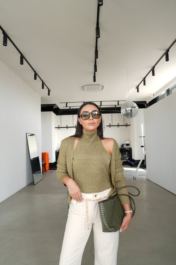 Kendinden Balıkçı Yaka Body Detaylı Triko Hırka